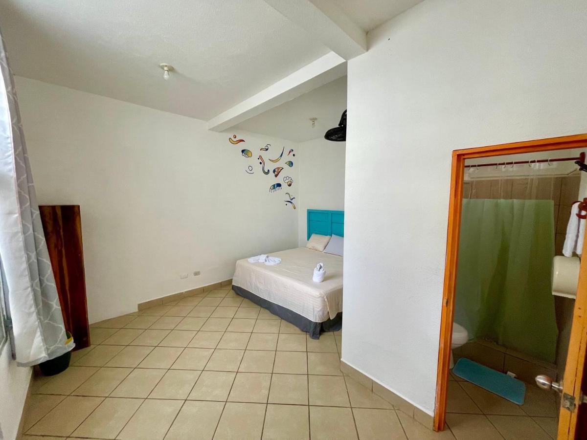 Hostal Inn 2 Flores Ngoại thất bức ảnh