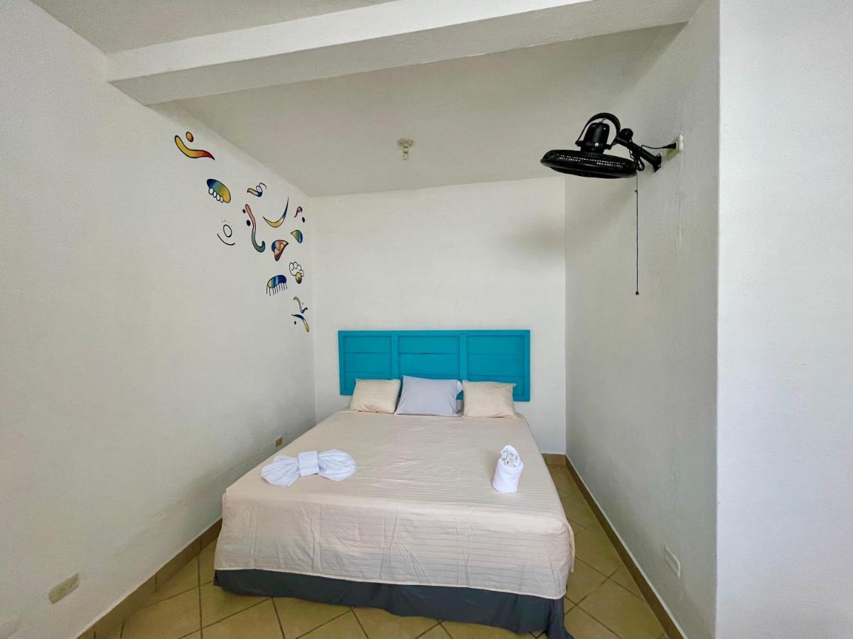 Hostal Inn 2 Flores Ngoại thất bức ảnh