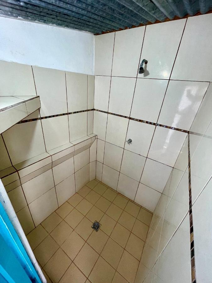 Hostal Inn 2 Flores Ngoại thất bức ảnh
