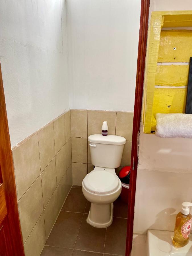 Hostal Inn 2 Flores Ngoại thất bức ảnh