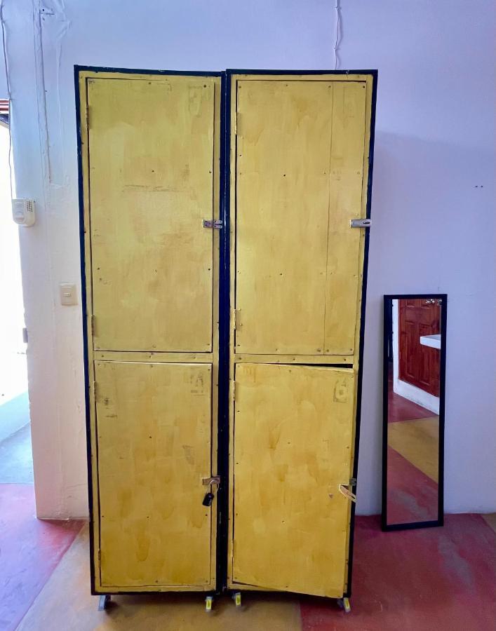 Hostal Inn 2 Flores Ngoại thất bức ảnh