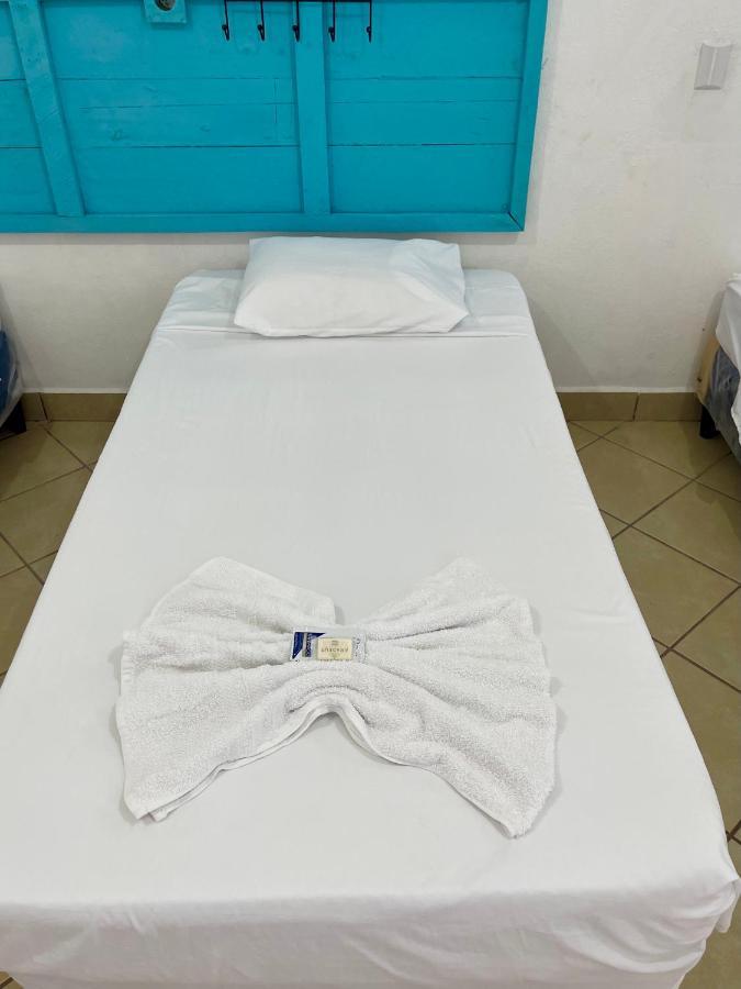 Hostal Inn 2 Flores Ngoại thất bức ảnh