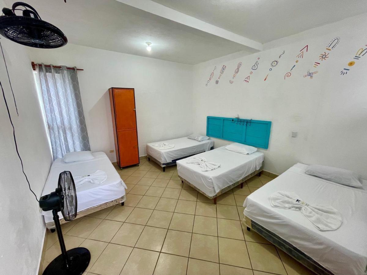 Hostal Inn 2 Flores Ngoại thất bức ảnh